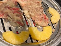 -鲁邦国际风情街(麦世达韩国精品百货店)