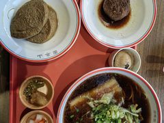 狮子头-面春山·传统老卤面(天隆寺店)