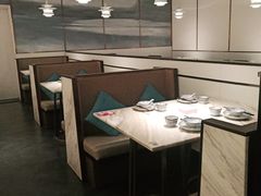 卡座-周渝食惦·酸菜鱼精致川菜(横岗店)
