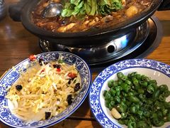 麻辣石锅鱼-都江堰石锅鱼