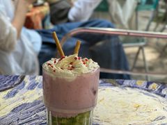 牛油草莓奶昔-三忘湖 SWANSEEN(柳荫公园店)