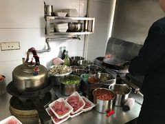 -何记酿皮店(西流湾店)