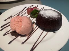 巧克力熔岩配香草冰淇淋-Aria意·艾意西餐