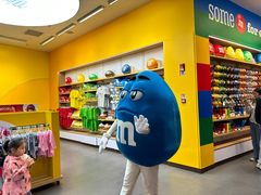 -m豆巧克力世界(上海世茂广场店)