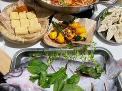 -王奋斗贵州酸汤牛肉火锅
