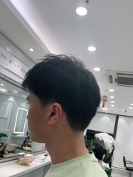 -镁连社·美联社