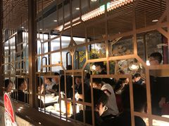 面包甜点陈列柜-日丰园海肠水饺·老字号大连海鲜(和平广场店)