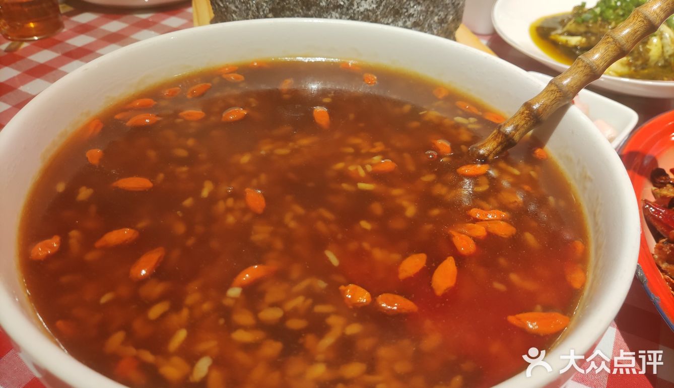 满满的辣椒粒，