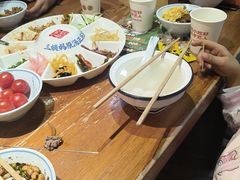 -怪噜范·老贵阳街头名小吃(鸿通城店)