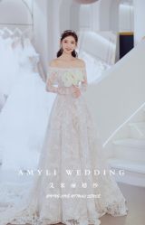 -艾米丽婚纱礼服