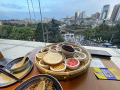 -包整·丝娃娃(一览甲秀楼风景店)