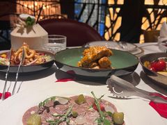 -Mogul Eatery·大亨餐酒馆