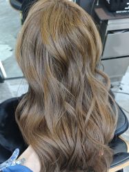 -藤野造型烫染·漂发