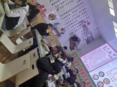-渝之汇牛肉豌杂面