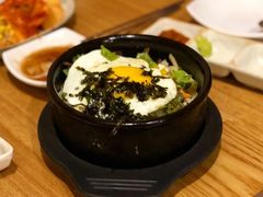 石鍋伴飯-黄金牧场(明洞总店)