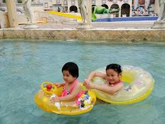 -泉城欧乐堡戏水湾艺术养生温泉