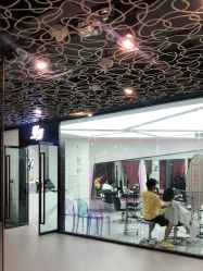 -变画·发型STUDIO