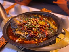 -鸣记脆皮烤鱼·海鲜烤鱼(三八广场店)