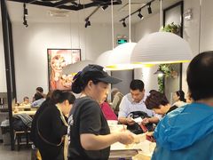 大堂-吉祥馄饨(虹桥火车站店)