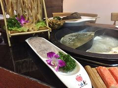 -重庆德庄火锅(体育中心店)