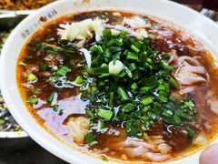 -啊墨江牛烂烀米线