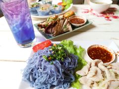 -蝶豆花蓝面条