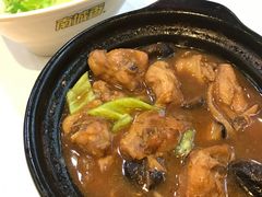 黄焖鸡饭-南城香·饭香串香馄饨香(赵公口店)