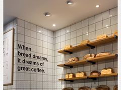 面包甜点陈列柜-81bakery(关山路店)