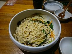 鸡丝凉米线-云海肴·汽锅鸡·云南菜(天津国金汇店)