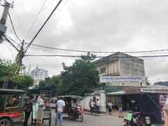 -吐斯廉屠杀博物馆