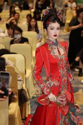 -懿沉香中式嫁衣礼服秀禾服龙凤褂马来褂旗袍总店