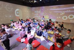 -小鸡哆哆故事屋·儿童乐园(嘉里城店)