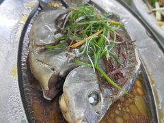 -辉记虾塘海鲜农庄