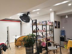 -花儿照相馆·最美证件照(红旗街万达店)