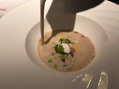 -弦月窗LUNETTE BY AMANDA(复兴路店)