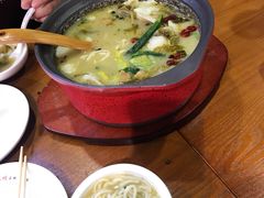 -周鱼小馆石锅酸菜鱼(活力汇店)