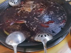 -黄潇洒老火锅(九眼桥宏济巷店)