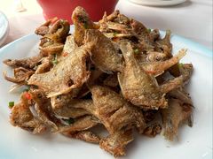 椒盐小溪鱼-黄牛肉馆·皖南土菜