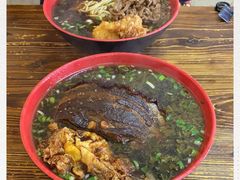 -小龙大肉面馆
