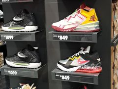 -王府井奥莱临潼小镇(临潼店)