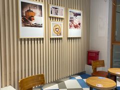 大堂-85度C(生甜甜圈研究工坊·上海局门店)