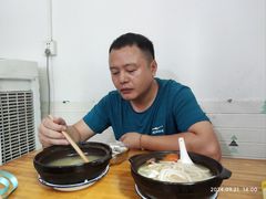 -贵州沾水米线(学田湾店)