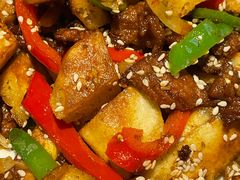 馕炒肉-欧提汗·新疆餐厅·清真(银都路店)
