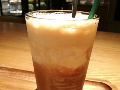 -星巴克(静安嘉里中心B2店)