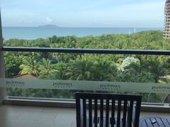 -三亚湾海居铂尔曼度假酒店