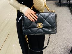-CHANEL(恒隆广场店)
