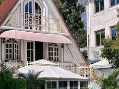 -弦月窗LUNETTE BY AMANDA(复兴路店)