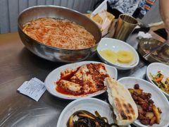 -牛信亭韩国料理·炭火烤肉(紫藤路店)