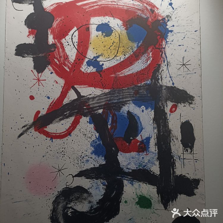 悲伤和假笑写实！