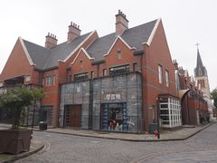 -钟书阁(松江泰晤士小镇店)